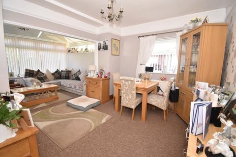 2 bedroom detached bungalow for sale, Summer Lane, Exeter, EX4