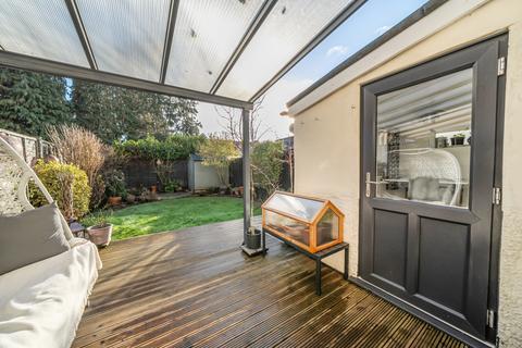 2 bedroom maisonette for sale, Woodham Lane, New Haw, KT15