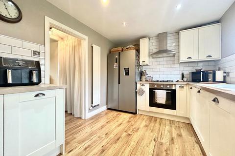 4 bedroom semi-detached house for sale, Wood Road, Lower Gornal DY3