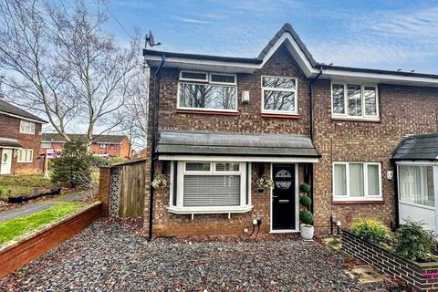 3 bedroom terraced house for sale, Somerford Walk,Widnes,WA8 3EU