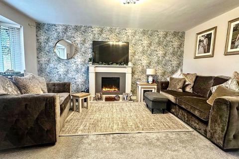 3 bedroom terraced house for sale, Somerford Walk,Widnes,WA8 3EU