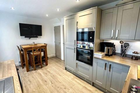 3 bedroom terraced house for sale, Somerford Walk,Widnes,WA8 3EU