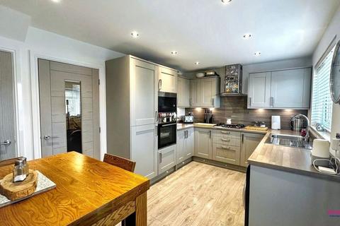 3 bedroom terraced house for sale, Somerford Walk,Widnes,WA8 3EU