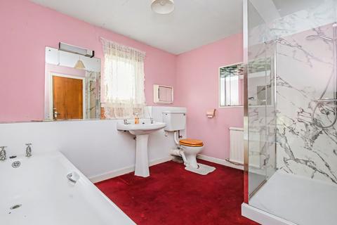 4 bedroom detached bungalow for sale, Standrigg Road, Wallacestone FK2