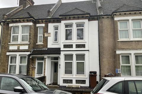 4 bedroom terraced house for sale, Northcote Road, Strood, Rochester, Kent
