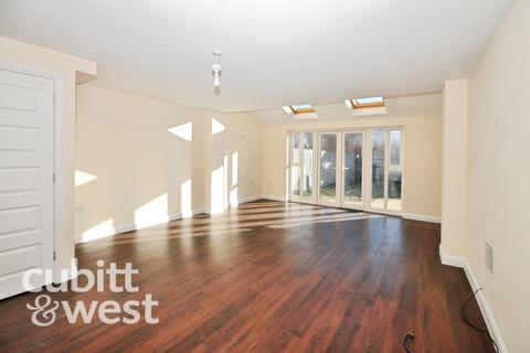undefined, Daffodil Way Havant PO9