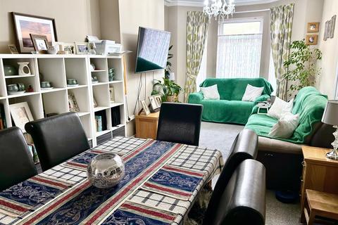 3 bedroom terraced house for sale, Beresford Road, Lowestoft, Suffolk, NR32