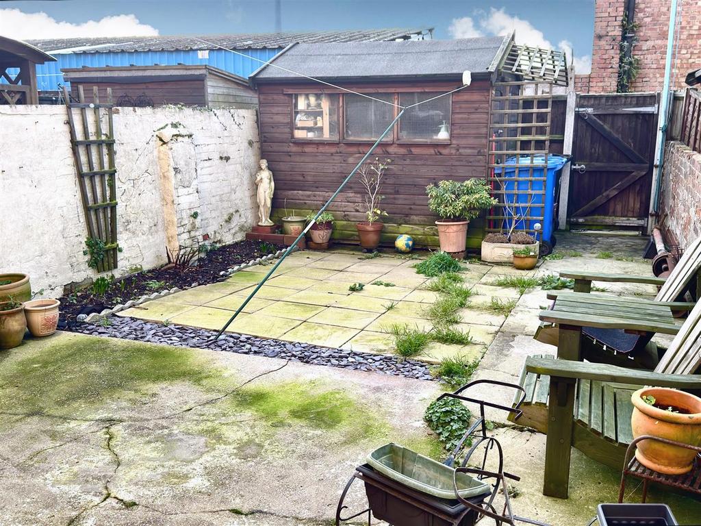 GARDEN.jpg