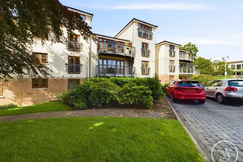 2 bedroom property to rent, Harrogate Road, Leeds