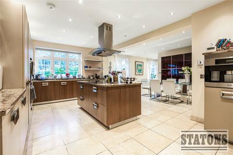 6 bedroom detached house for sale, Totteridge Village, London, N20