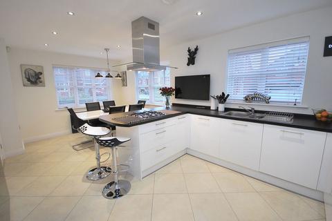 undefined, Lark Hill, Manchester M29