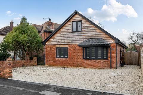 4 bedroom detached house for sale, Lackford Avenue, Totton, Hampshire, SO40