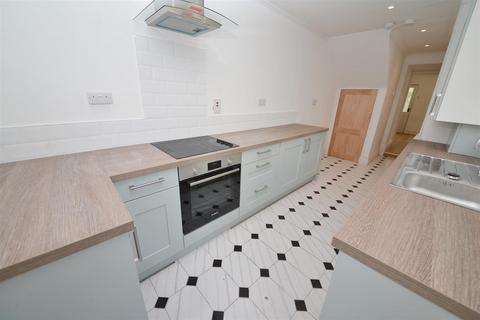 2 bedroom house for sale, Clareston Road, Tenby