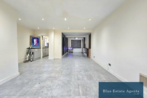 undefined, The Crossways, Hounslow, TW5
