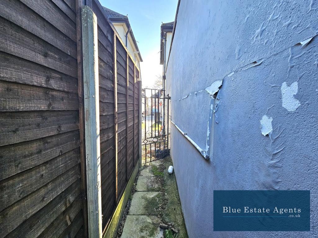 Side Alley
