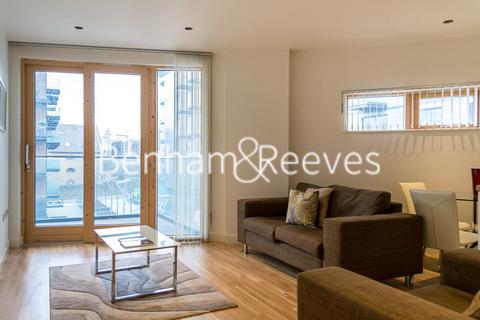 1 bedroom apartment to rent, Cobblestone Square, Wapping Lane E1W