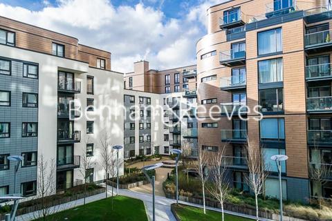 1 bedroom apartment to rent, Cobblestone Square, Wapping Lane E1W