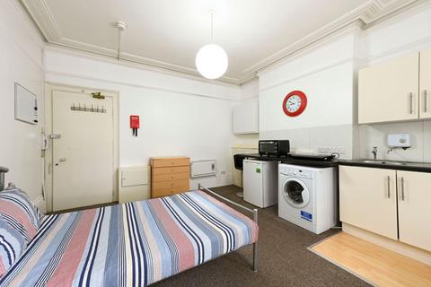 undefined, Fairfield South, Kingston upon Thames KT1