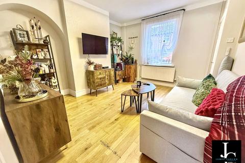 2 bedroom terraced house for sale, Regent Street, Telford TF1