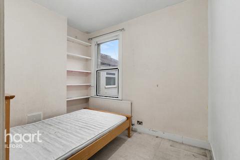 2 bedroom flat for sale, Park Avenue, Barking
