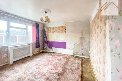 2 bedroom bungalow for sale, Clinton Road, Canvey Island