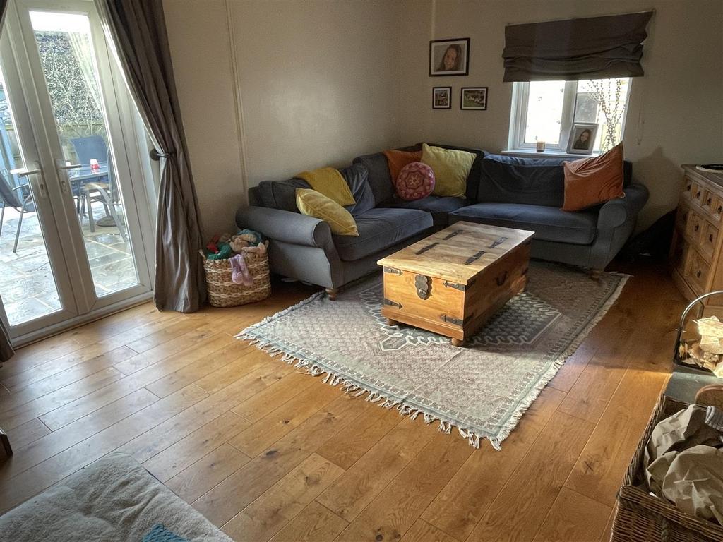 Sitting Room.JPG