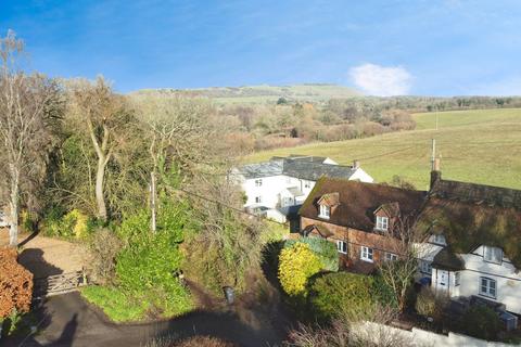 Knowle, Pewsey, SN9