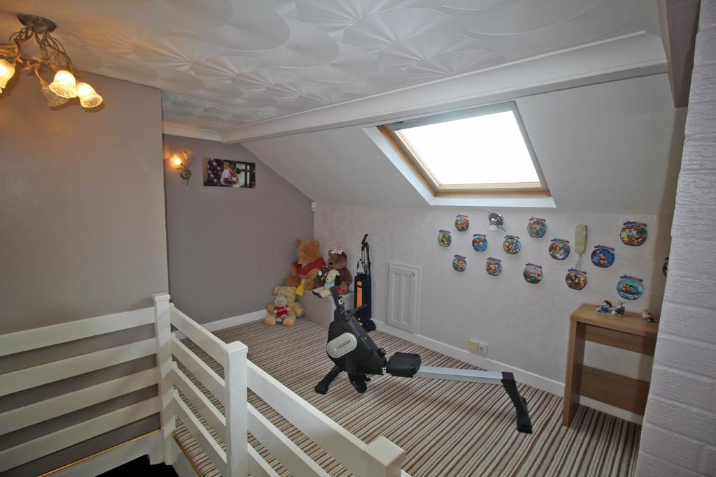Ryton Street 22-24  Apartment First Floor...