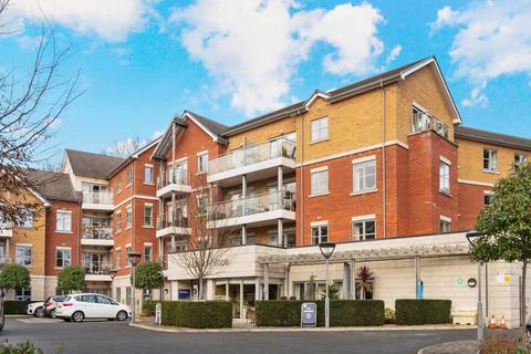 2 bedroom retirement property for sale, Oatlands Drive, Weybridge, KT13