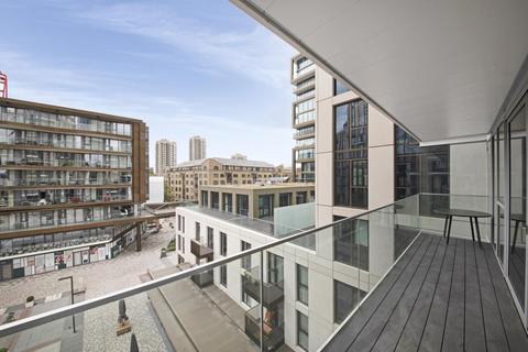 3 bedroom apartment to rent, Gauging Square, London Dock, London E1W