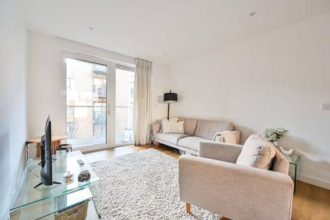 Ashton Reach, Rotherhithe, London, SE16