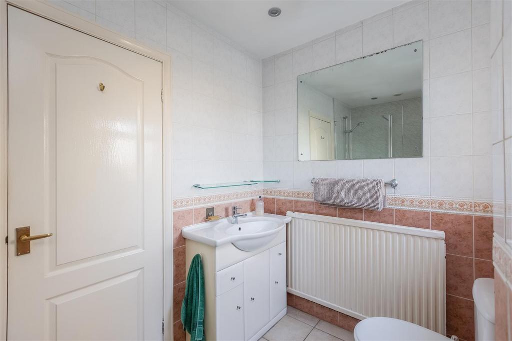 The Orchards 3 Shower Room-1.jpg