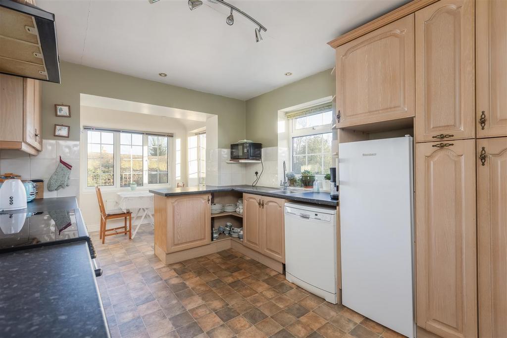 The Orchards 3 Kitchen-1.jpg