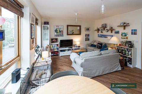 2 bedroom flat to rent, Scholars House, Glengall Road, London , Greater London