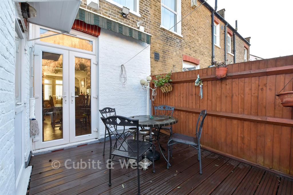 Patio / Decking