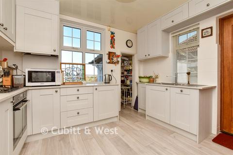 4 bedroom detached house for sale, Mitchley Avenue, Purley, Surrey