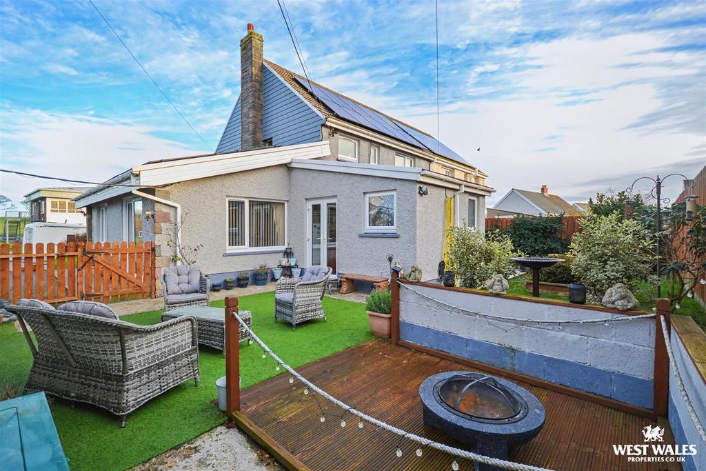 Rear garden