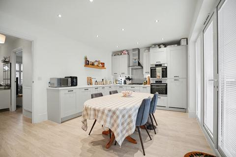 3 bedroom semi-detached house for sale, Broadclough Way, Maidstone, ME17