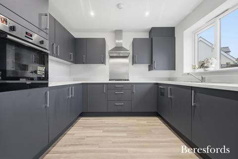 4 bedroom detached house for sale, Cobbins Brook Way, Dunmow, CM6