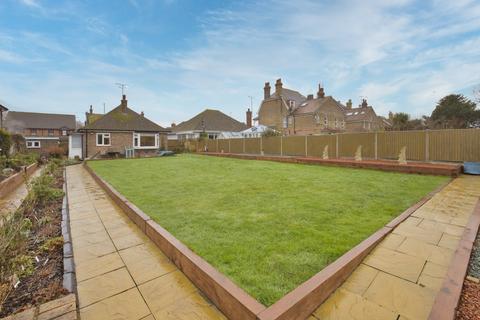 2 bedroom bungalow for sale, Gladstone Road, Broadstairs, CT10