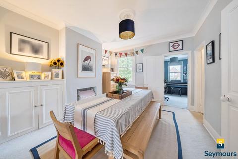 3 bedroom terraced house for sale, Testard Road, Surrey GU2