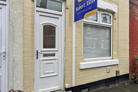 3 bedroom terraced house to rent, Grimston Road, Radford, NG7 5QW