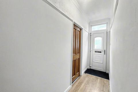 3 bedroom terraced house to rent, Grimston Road, Radford, NG7 5QW