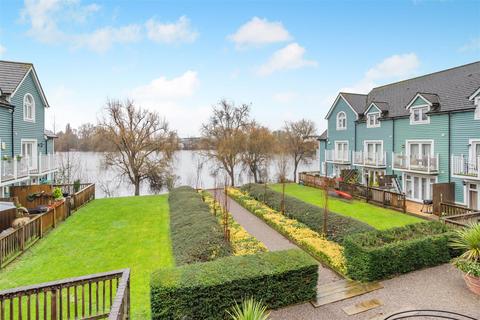 3 bedroom apartment for sale, The Lakes, Larkfield