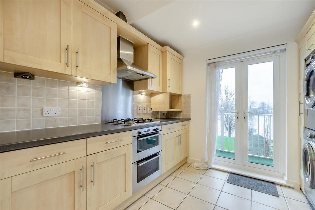 8675961-interior16.jpg