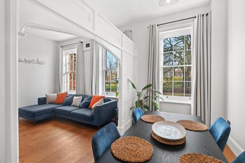 3 bedroom end of terrace house for sale, The Sergeants Mess, Colchester CO2