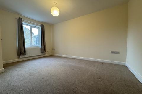 2 bedroom terraced house to rent, Perseverance Place, Holmfirth HD9