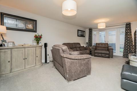 5 bedroom detached house for sale, Hinds Meadow, Lidlington, MK43