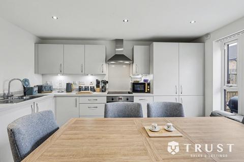 2 bedroom semi-detached house for sale, Brambling Avenue, Dewsbury, WF12