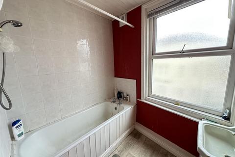 undefined, New Queen Street, Scarborough, YO12